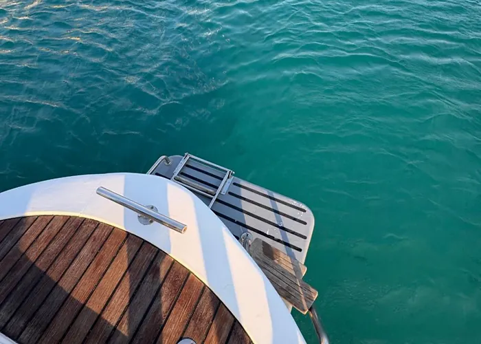 Kacamak Yachting Botel